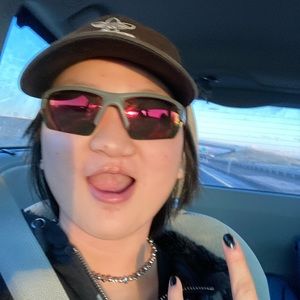 Meet your Posher, Nina